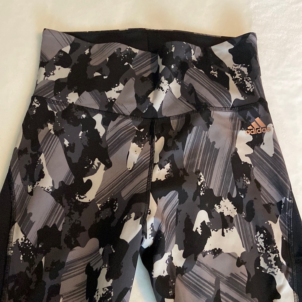 Adidas leggings